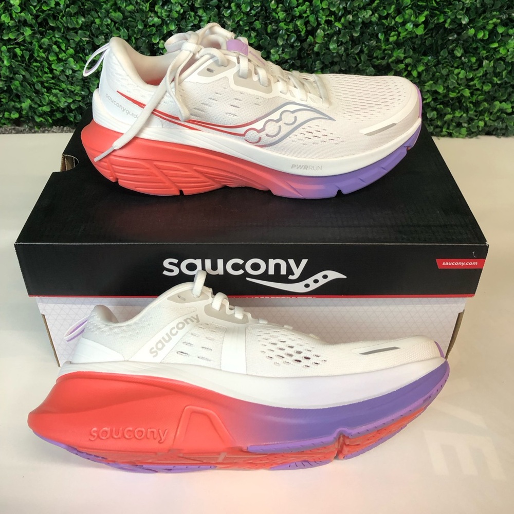 NIB Saucony Guide 18 White And Coral And Purple Women’s Athletic Shoes